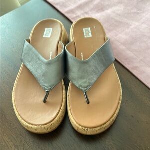 New Fitflop Women's Gray Sandals